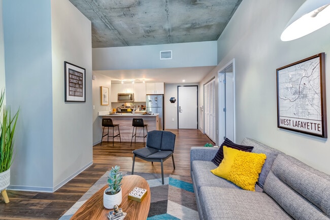 Photo - Student | Rise on Chauncey Apartments