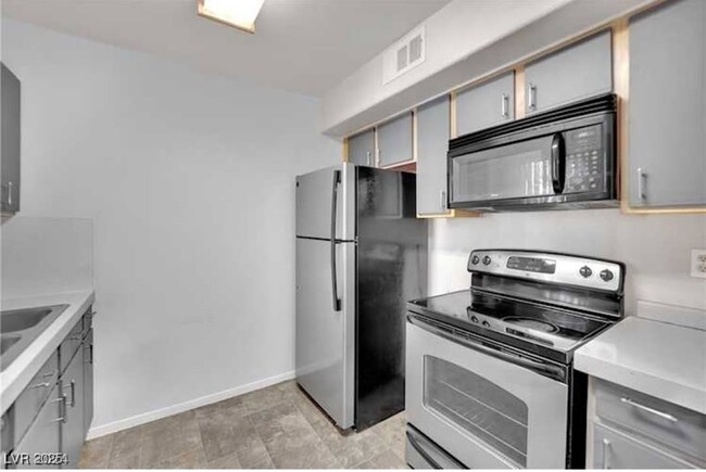 Foto del edificio - 2300 E Silverado Ranch Blvd