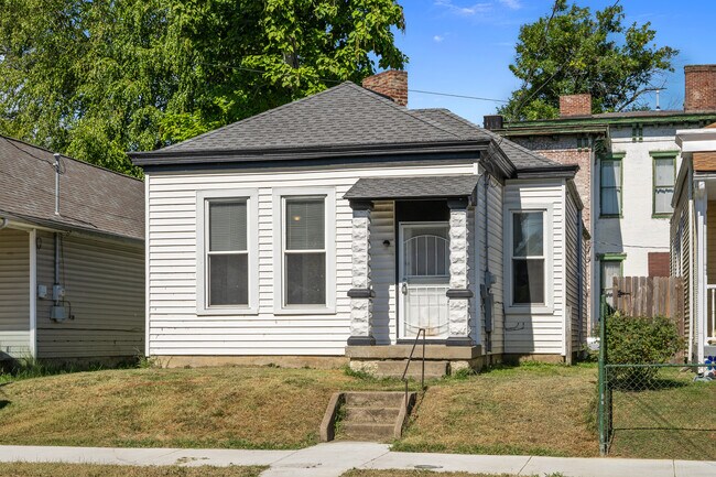 Building Photo - 652 N 29th St