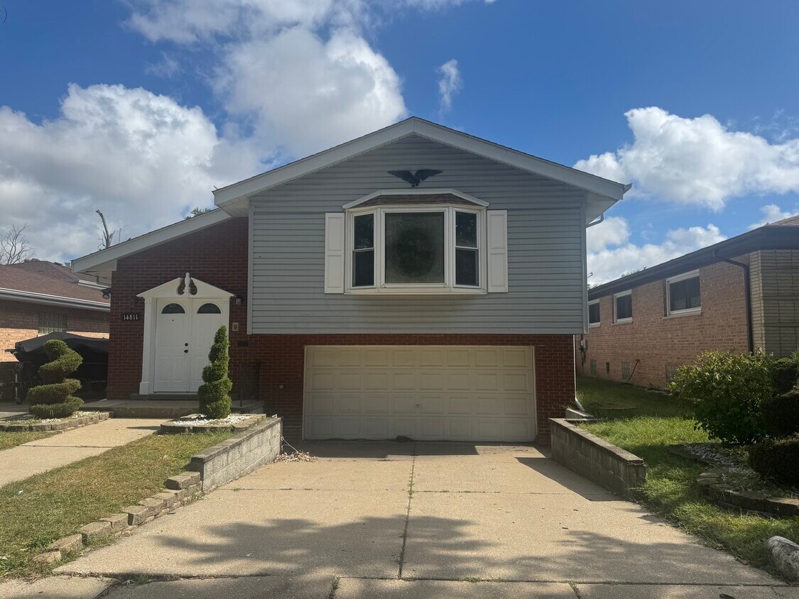 Foto principal - 14811 Minerva Ave