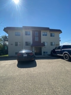 Building Photo - 9527-998A 98a Ave
