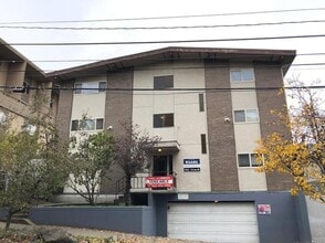 Building Photo - 4244 7th Ave NE