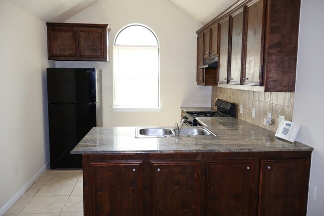 Foto del edificio - 2112 Davis St