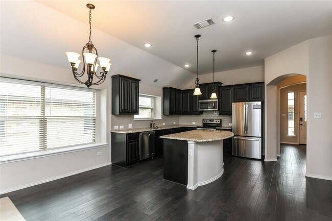 Building Photo - 230 Buckskin Dr