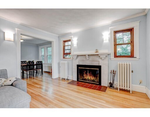 Building Photo - 105 Mt Vernon St
