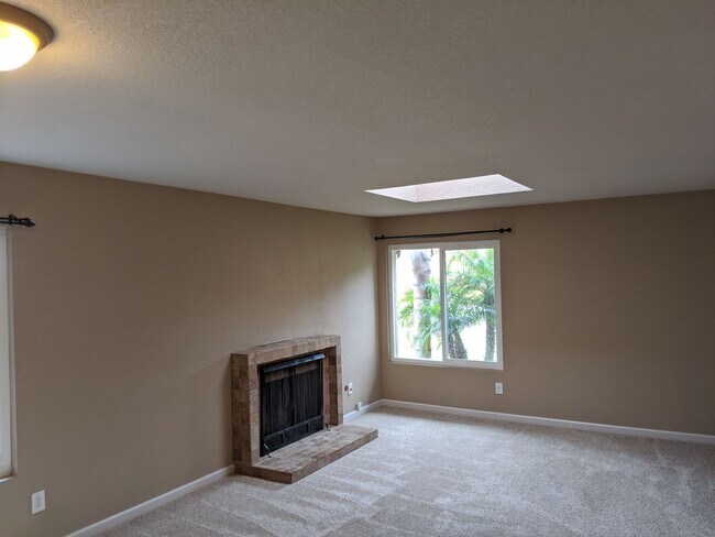 Foto del edificio - Welcome home to this charming 3-bedroom ho...