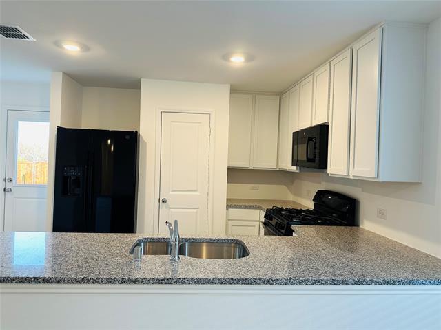 Building Photo - 1549 Vattier St