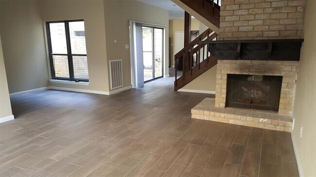 Building Photo - 12625 Memorial Dr