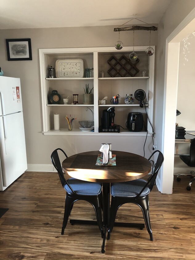 Foto principal - 19 E Main St