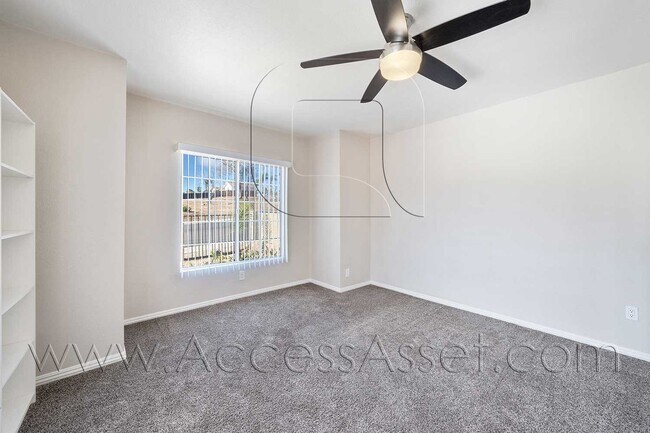 Building Photo - Beautiful 2 Bed/2 Bath single-family Home ...