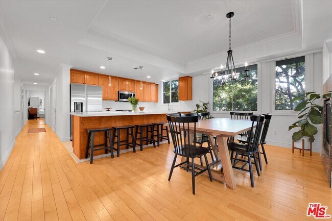 Foto del edificio - 1601 S Bentley Ave