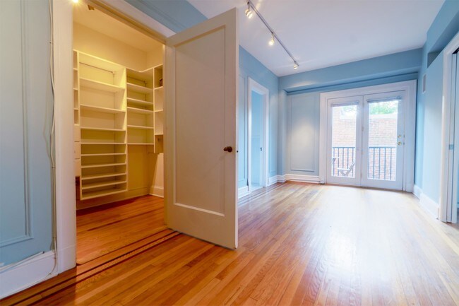 Building Photo - 1613 Harvard St NW