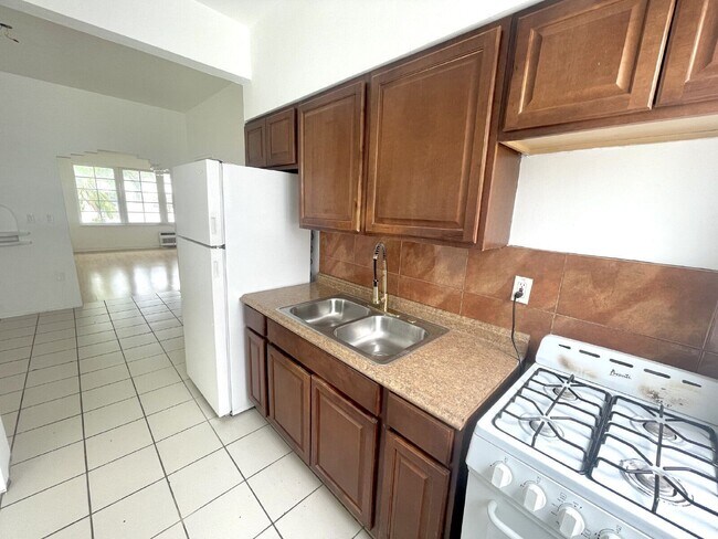 Foto del edificio - 610 12th St