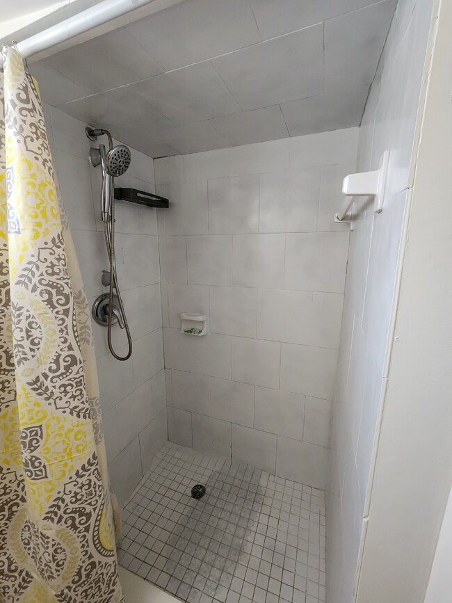 Foto del edificio - 1522 E 95th St
