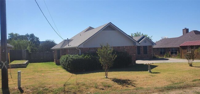 Building Photo - 3905 Frisco Cir