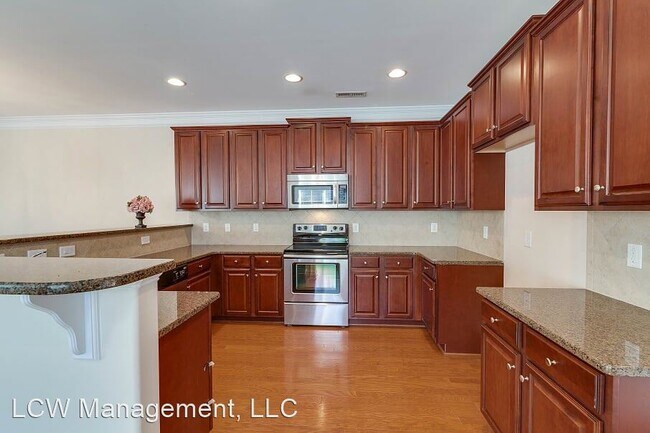 Foto del edificio - 2 br, 2.5 bath House - 742 Sterling Brooke...