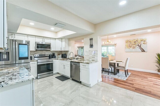 Foto del edificio - 5706 S Travelers Palm Ln