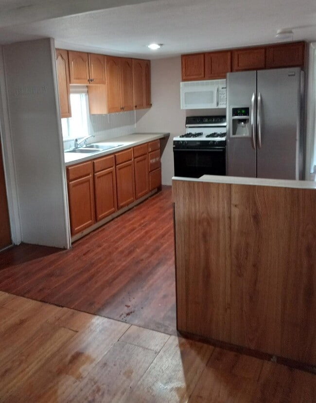 Foto del edificio - 5231 80th St N