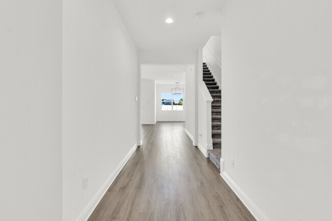 Photo - 5404 Golden Apple Dr House