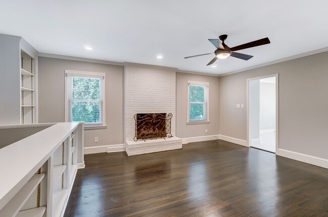 Building Photo - Fully Remodeled Ranch Style Home In South Park! (Landscaping Included)