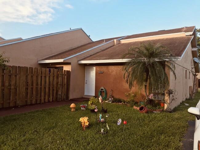 FRONT - 8371 SW 148th Pl