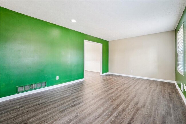 Building Photo - 2235 Emerald Springs Dr