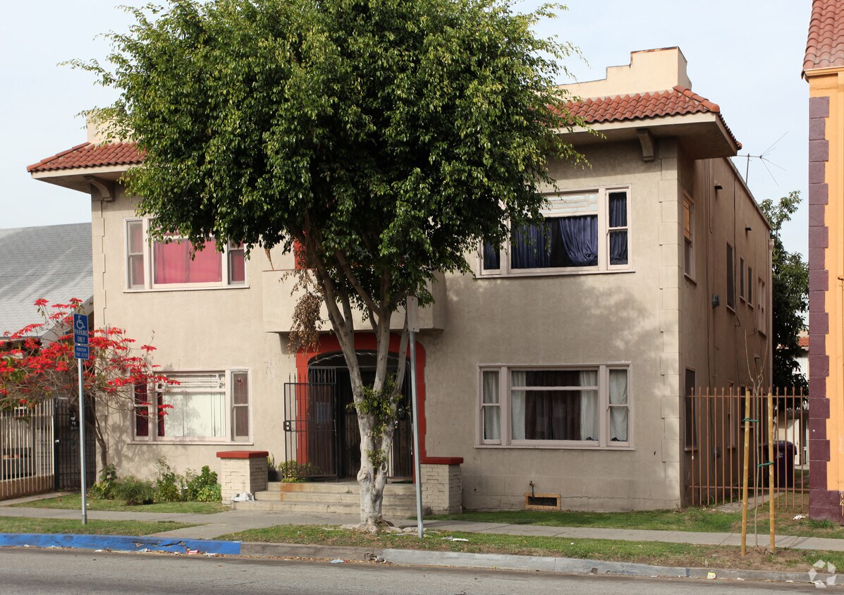Foto del edificio - 709-715 E 7th St