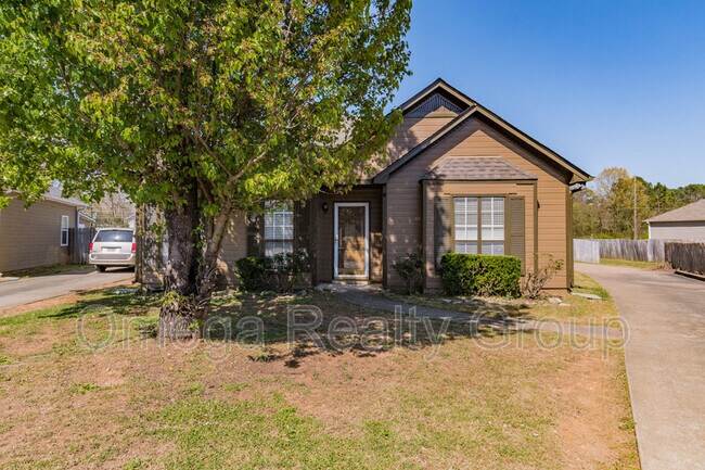 Foto del edificio - 118 Cedar Bend Dr