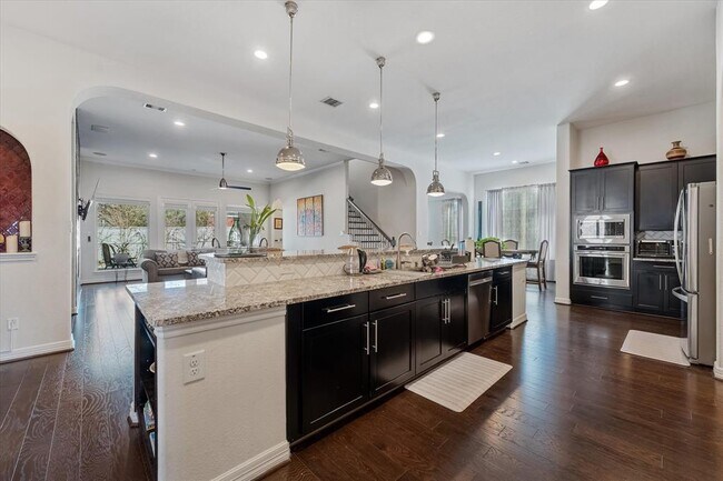 Building Photo - 10442 Lake Palmetto Dr