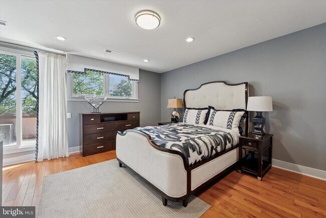Foto del edificio - 826 N Newkirk St