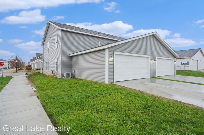 Building Photo - 4 br, 2.5 bath House - 869 Winchester