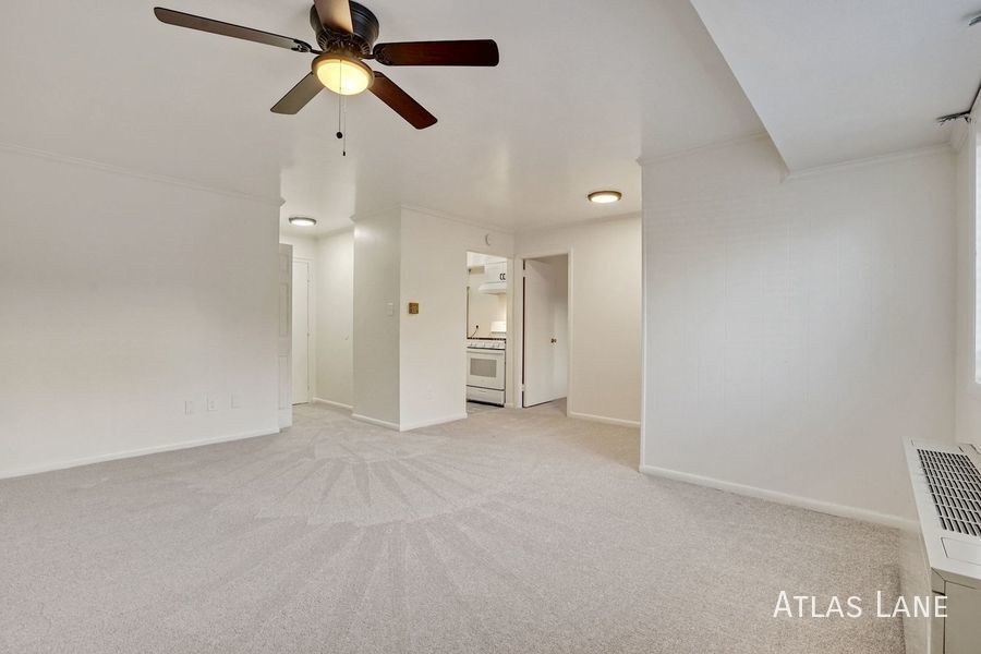 Primary Photo - Professionally Managed// 1 Bedroom 1 Bathr...