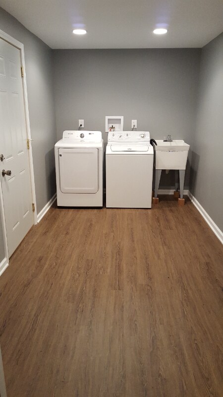 Building Photo - 4213 Riverview Dr