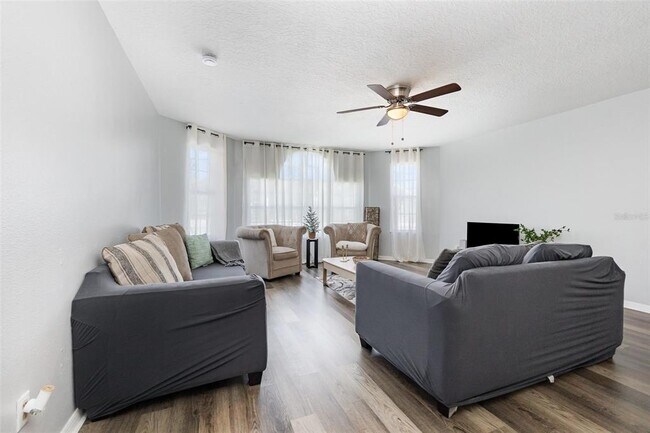 Foto del edificio - 8711 Rockingham Terrace