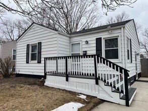 Building Photo - 2524 57th St