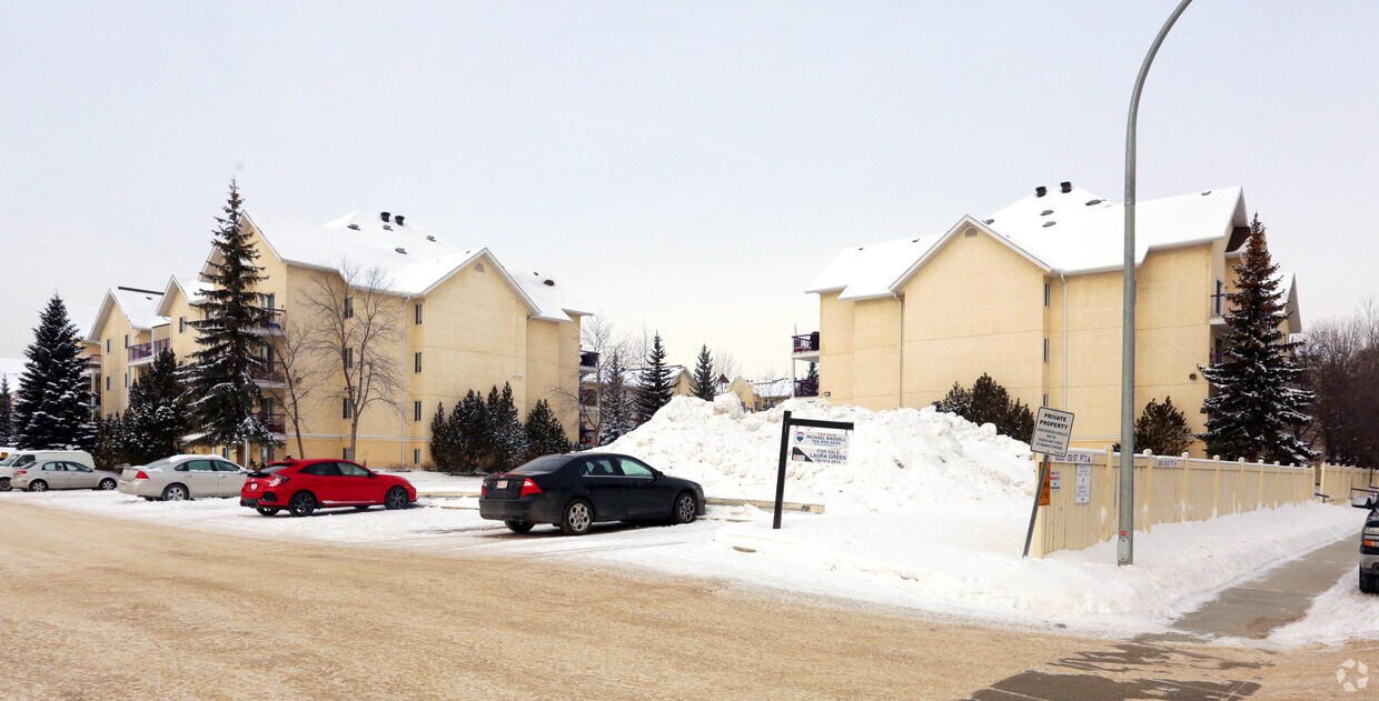 Photo du bâtiment - Pointe Uptown 1, 2, & 3