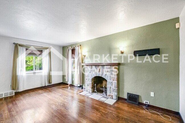 Foto del edificio - 2216 Chalfant St