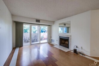 Building Photo - 9771 Mesa Springs Way