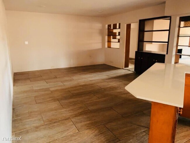 Building Photo - 4 br, 3 bath House - 1705 S Hillcrest Dr , ,