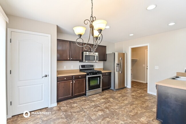 Building Photo - 4784 E Canary Grass Dr