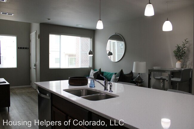 Foto del edificio - 2 br, 2.5 bath House - 15546 W 64th Loop U...
