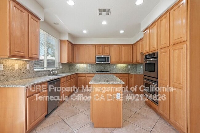Building Photo - 29723 Andromeda St