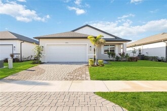 Building Photo - 16883 Lazzo Dr