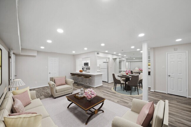 Foto del edificio - 357 N Post Oak Ln