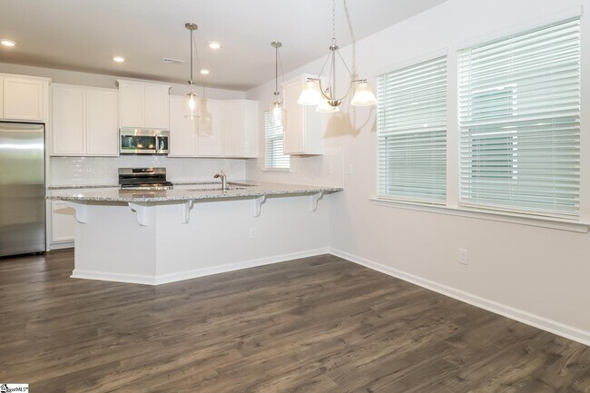 Building Photo - 623 Goldburn Wy