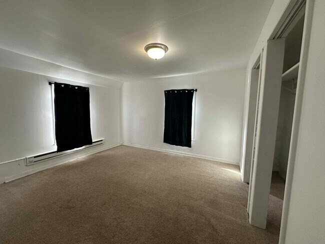 Bedroom 3 - 545 Brainerd Ave