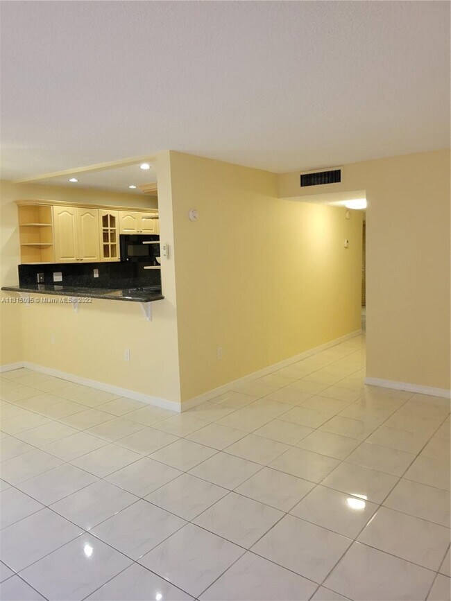 Foto del edificio - 2750 N 34th Ave