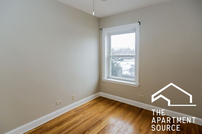 Foto del edificio - 4810 N Paulina St