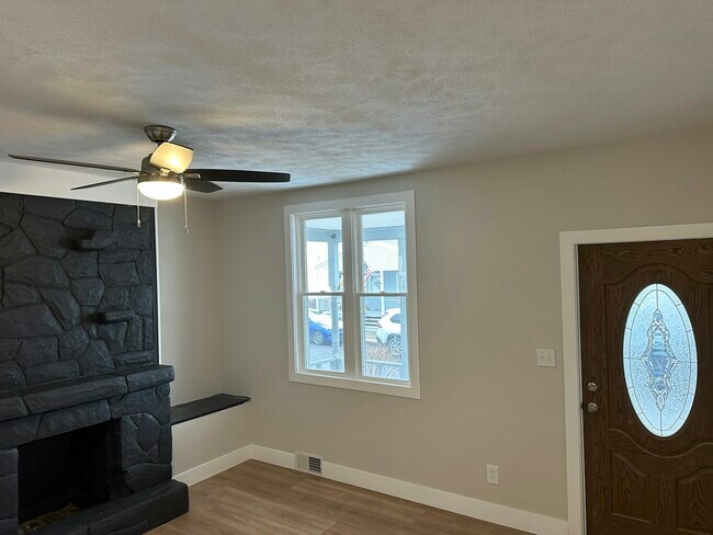 Foto del edificio - 523 Franklin Ave