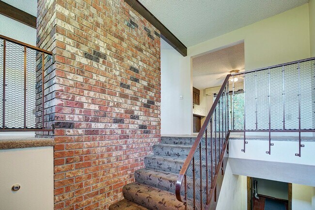 Foto del edificio - 3Bd/2.75Ba Maple Valley House